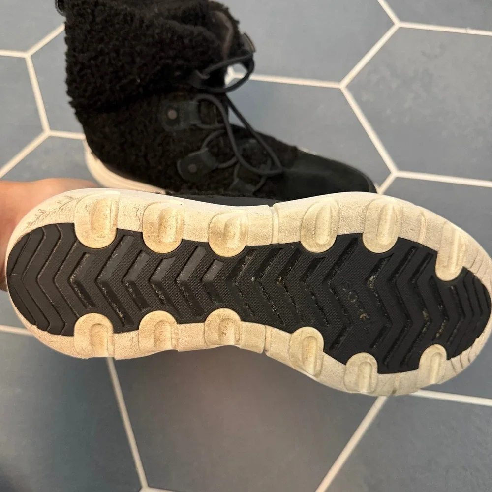 Sorel Women's Black Fleece Lined Winter Boots‎ Waterproof Size 6